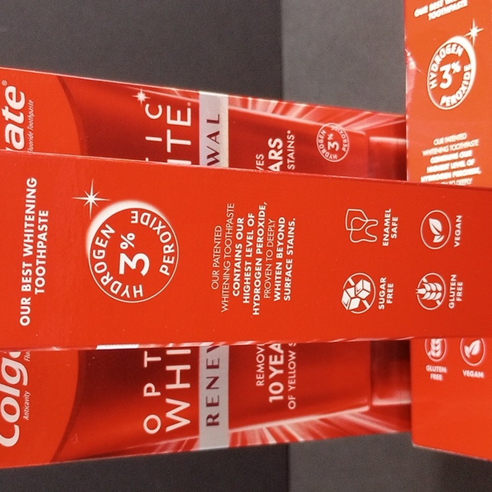 Colgate whitening toothpaste - Picture 3 of 6